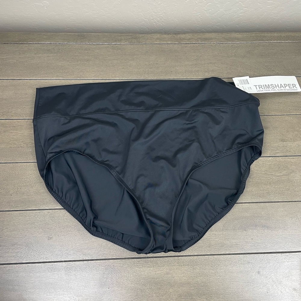 Trimshaper swim bottoms only. Size 24W